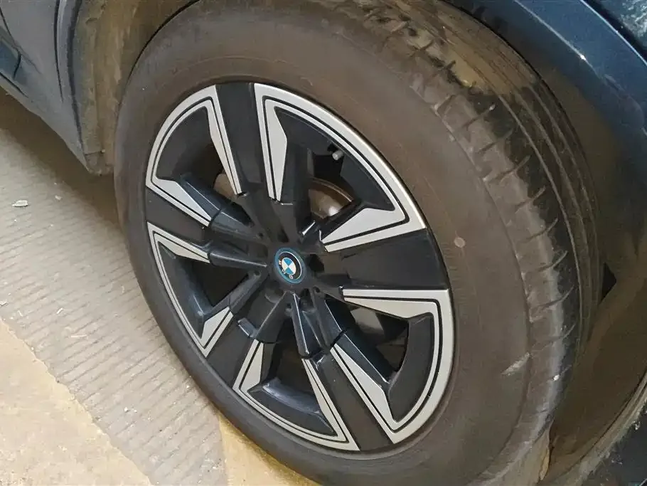 BMW iX3 2025 из CN, фото 4