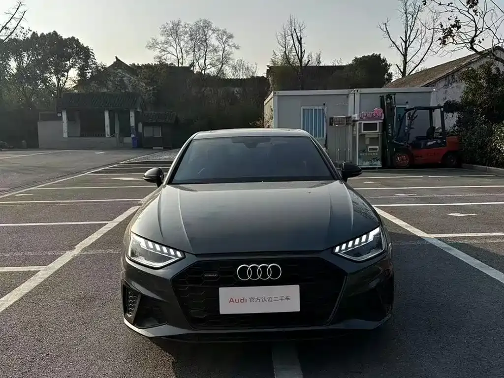 Audi A4L 2023 из CN, фото 7
