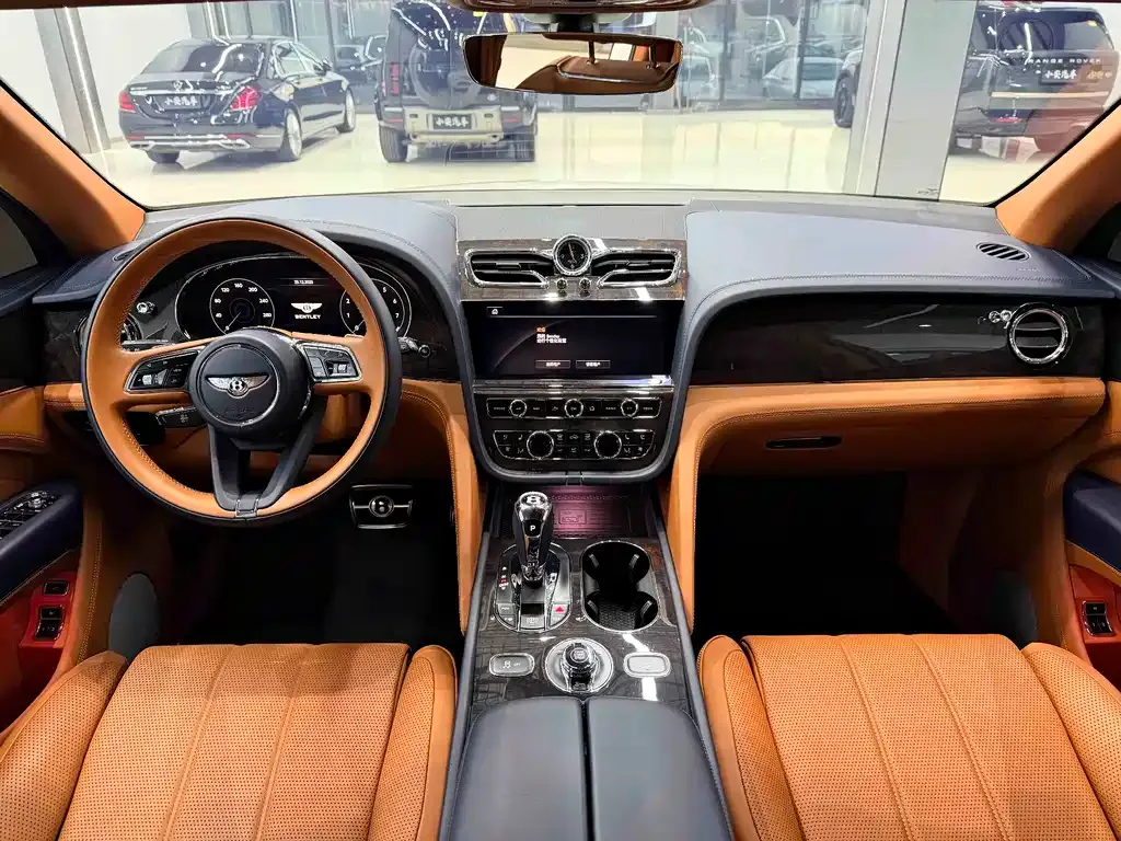 Bentley Bentayga 2021 из CN, фото 10
