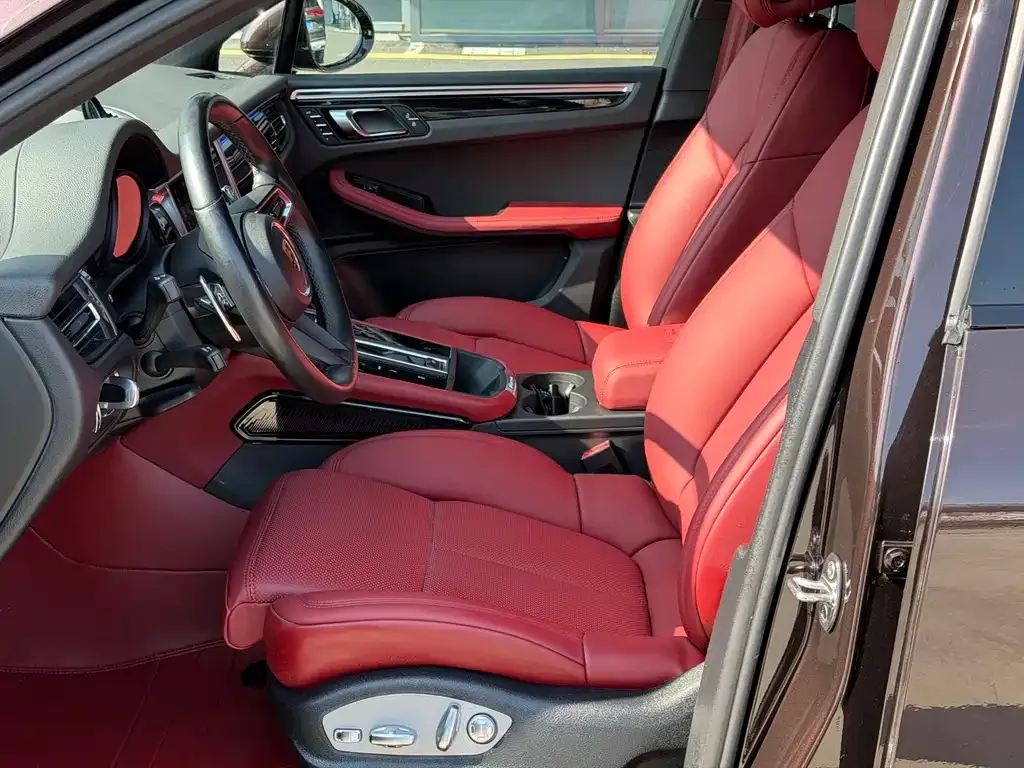 Porsche Macan 2022 из CN, фото 7