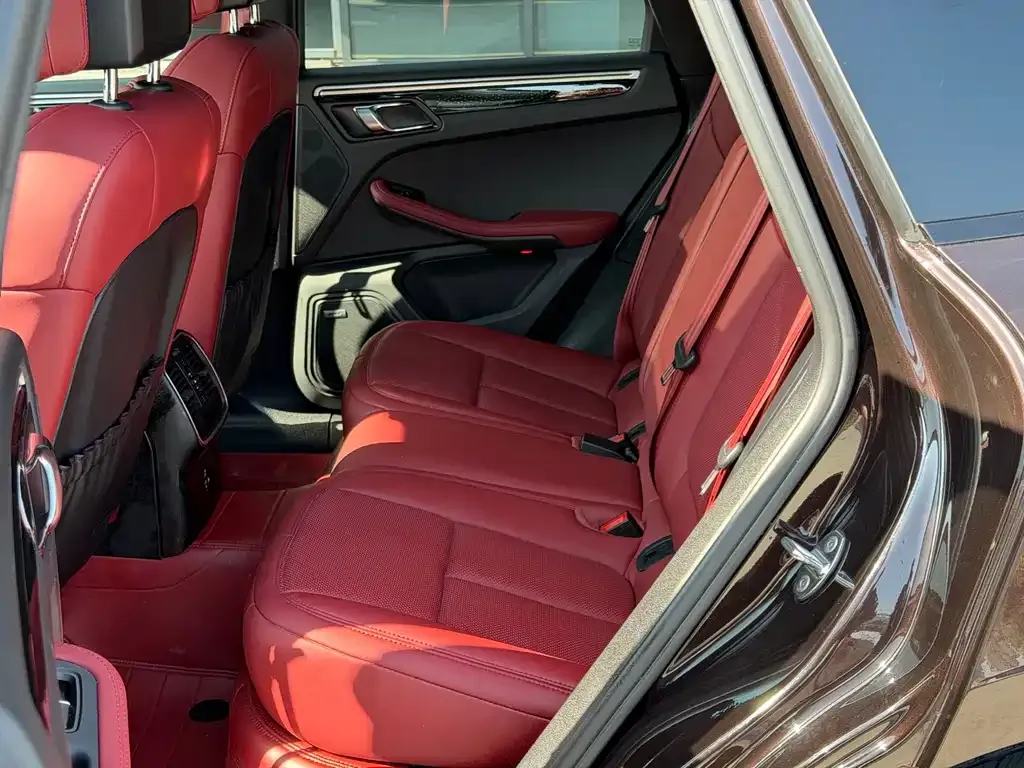 Porsche Macan 2022 из CN, фото 2