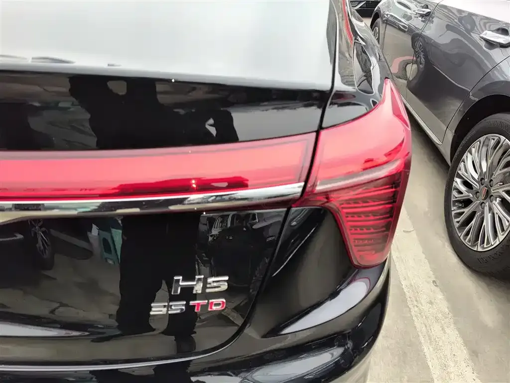 Hongqi H5 2025 из CN, фото 7