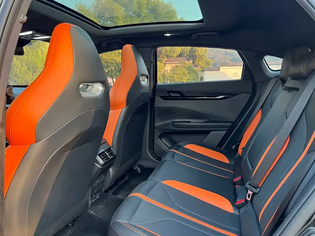Changan UNI-V 2024 из CN, фото 2