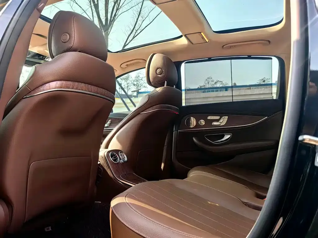 Mercedes-Benz E-Class 2022 из CN, фото 2