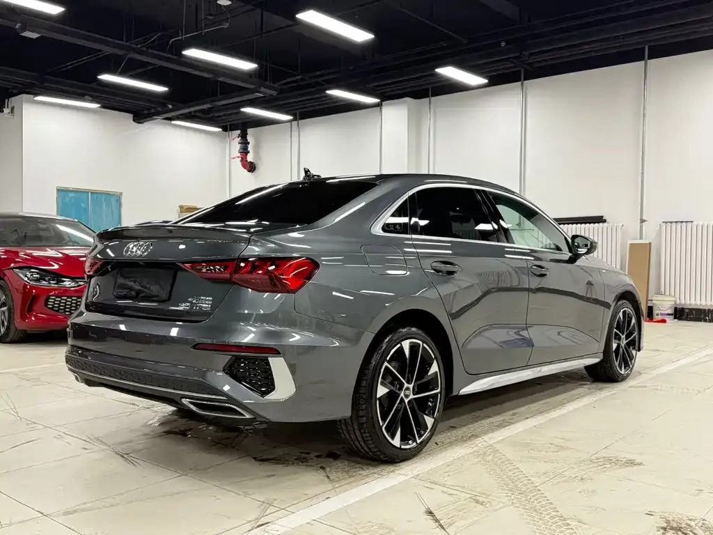 Audi A3 2023 из CN, фото 6