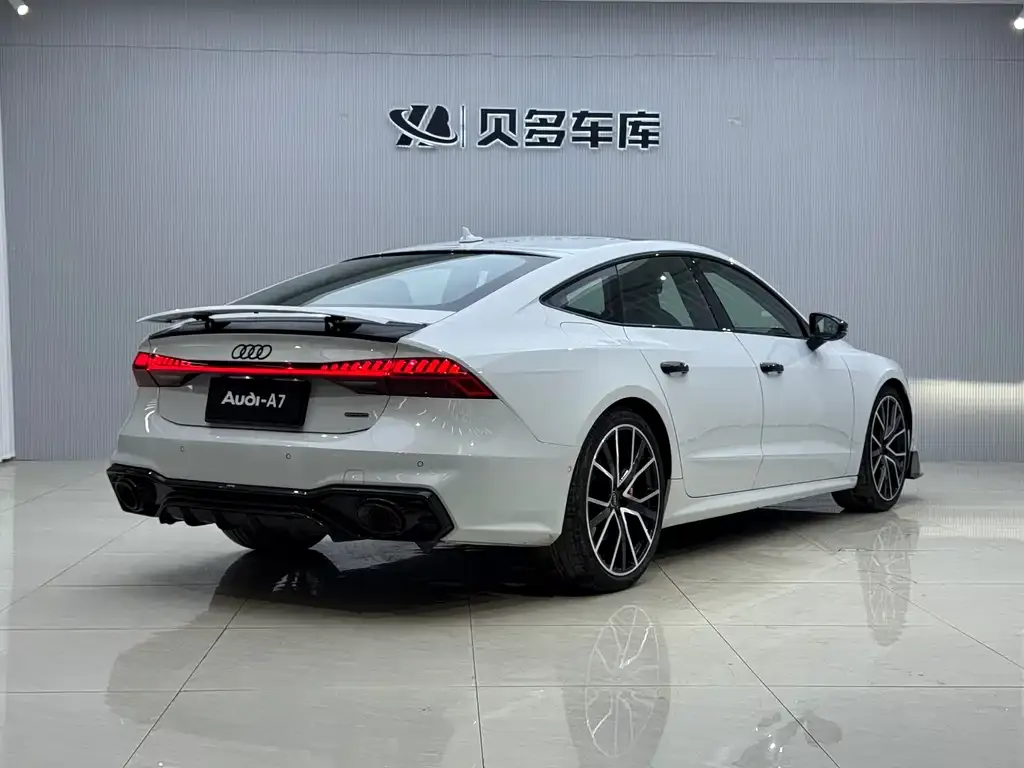 Audi A7 2023 из CN, фото 8