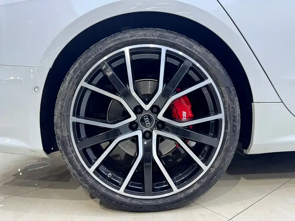Audi A7 2023 из CN, фото 10