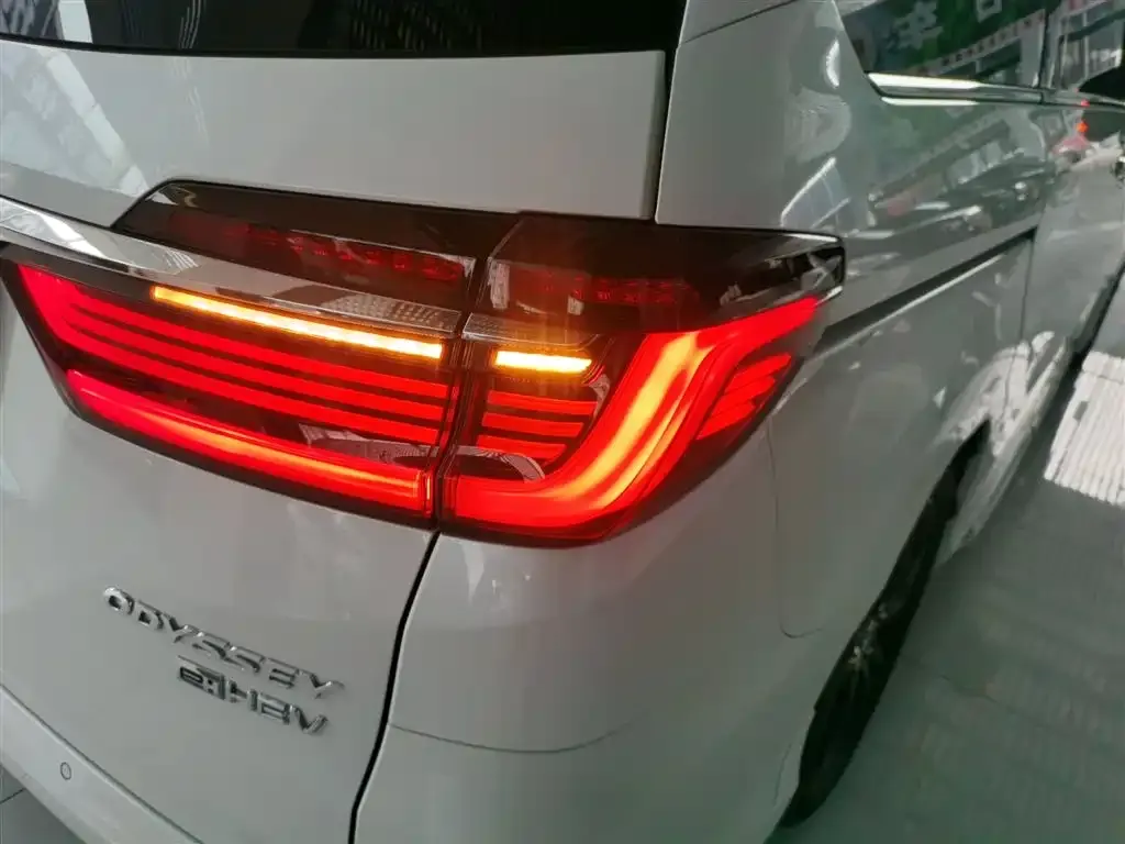 Honda Odyssey 2023 из CN, фото 4