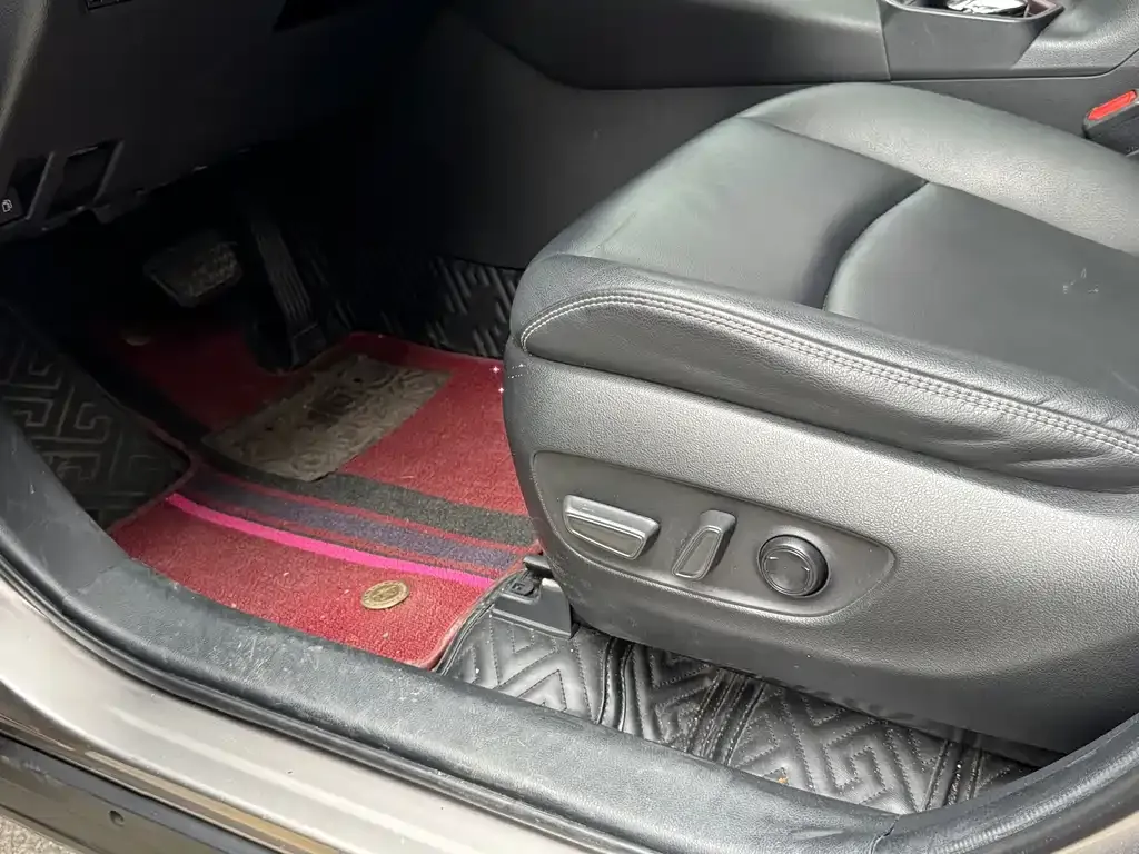 Toyota RAV4 2021 из CN, фото 7