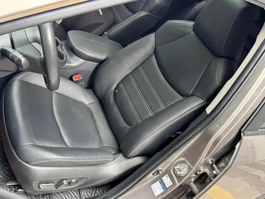 Toyota RAV4 2021 из CN, фото 4