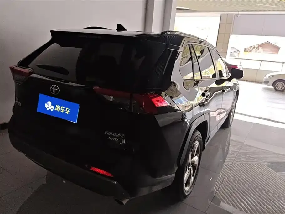 Toyota RAV4 2021 из CN, фото 6