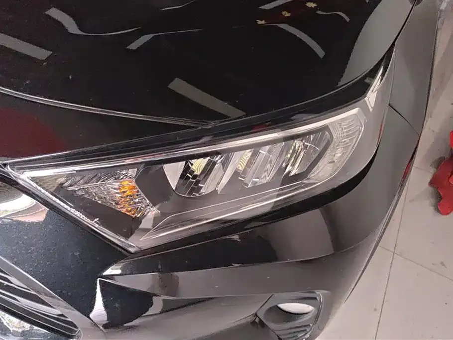 Toyota RAV4 2021 из CN, фото 8
