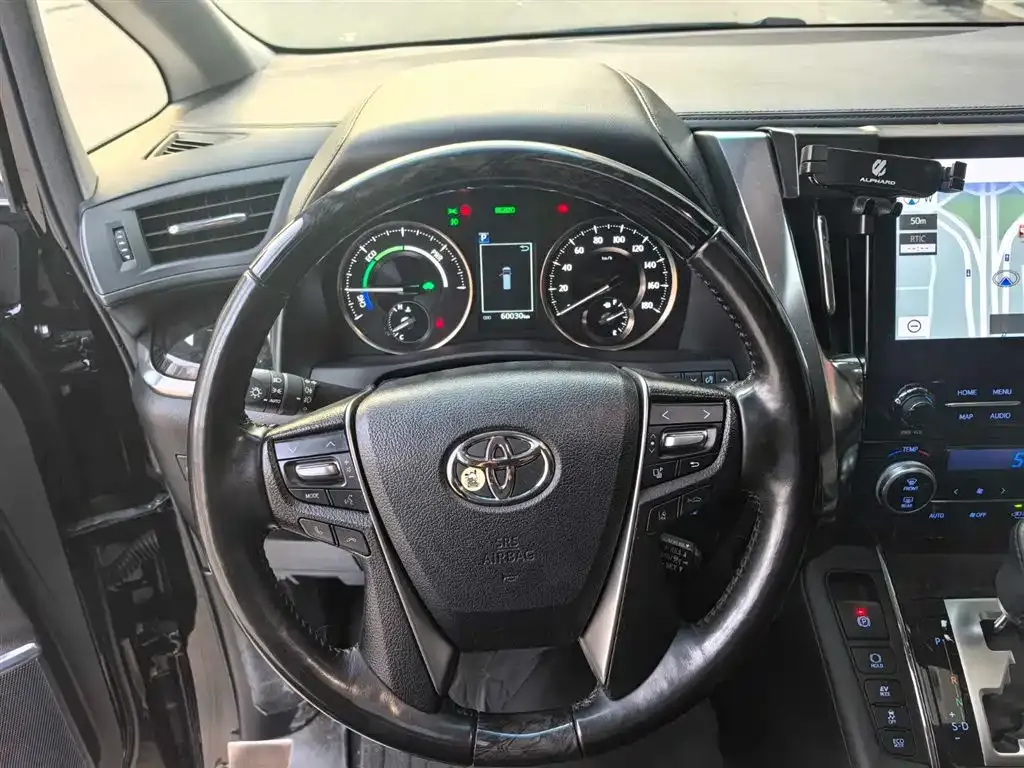 Toyota Vellfire 2021 из CN, фото 3