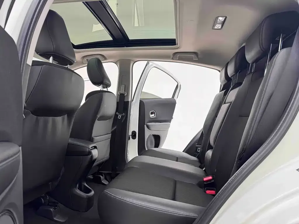 Honda Vezel 2022 из CN, фото 9