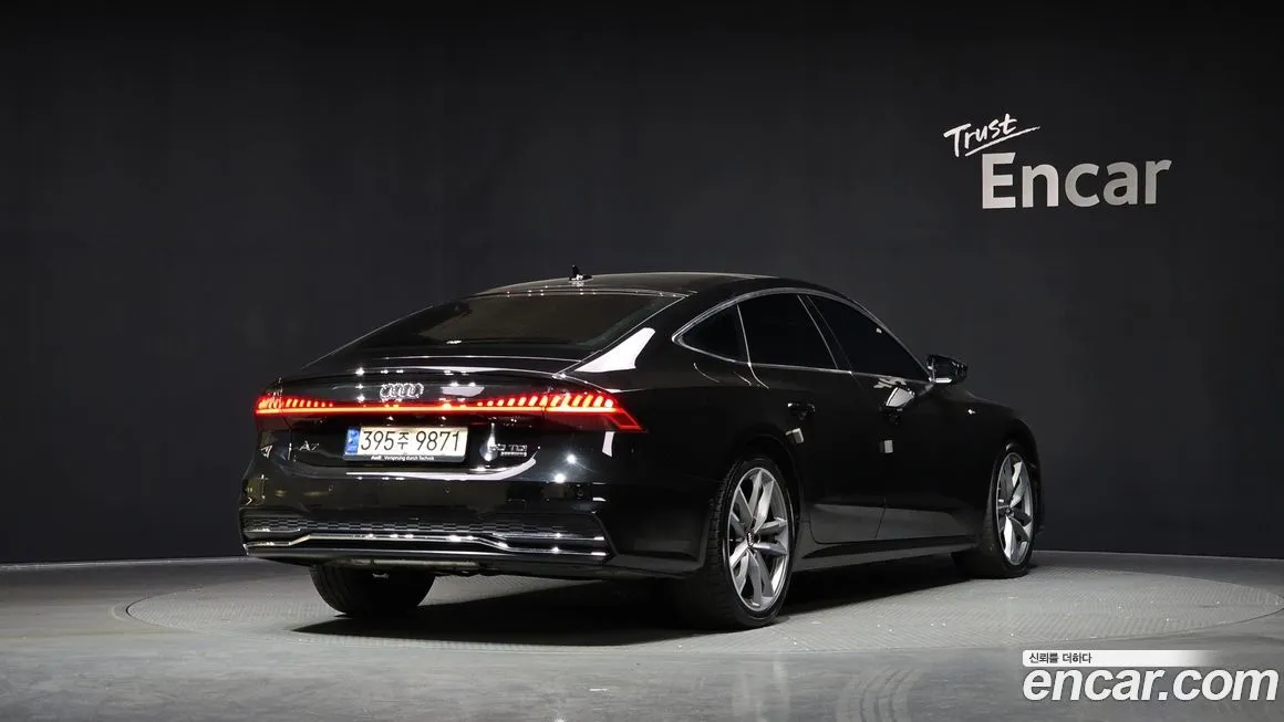 Audi A7 — фото 2