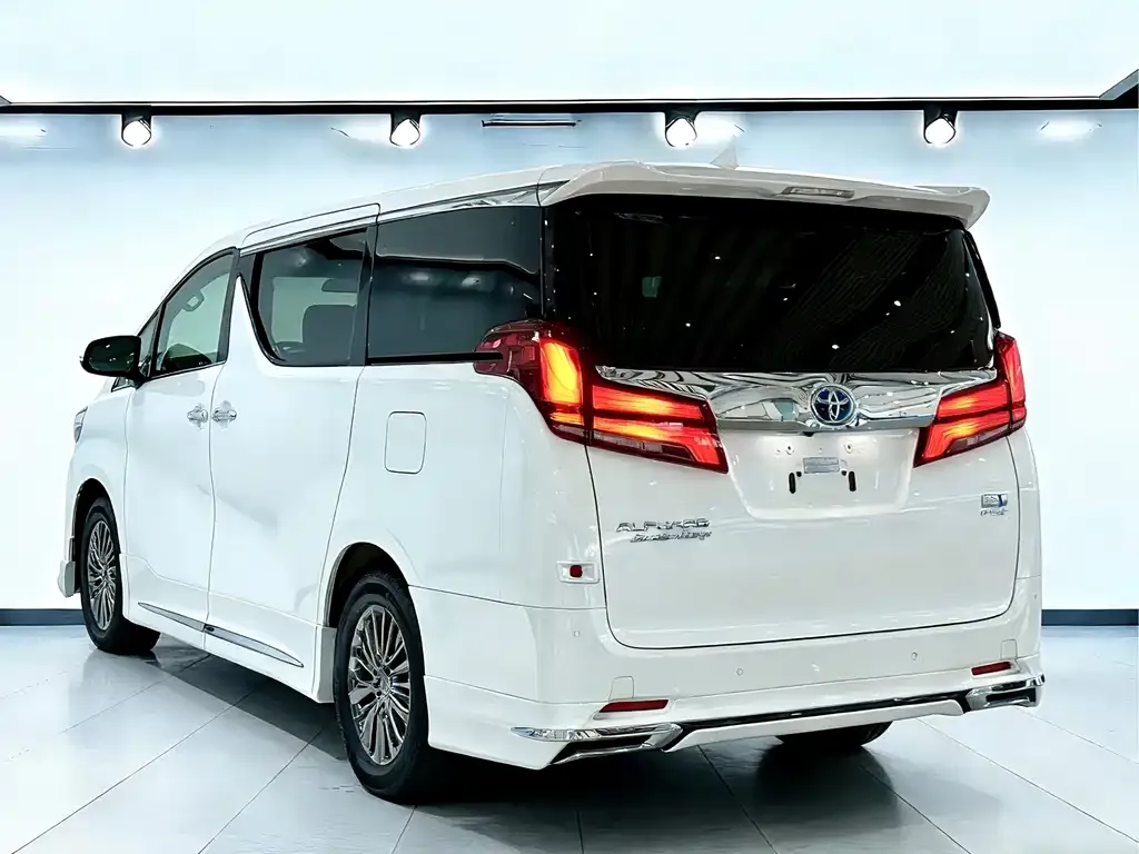 Toyota Alphard 2023 из CN, фото 7