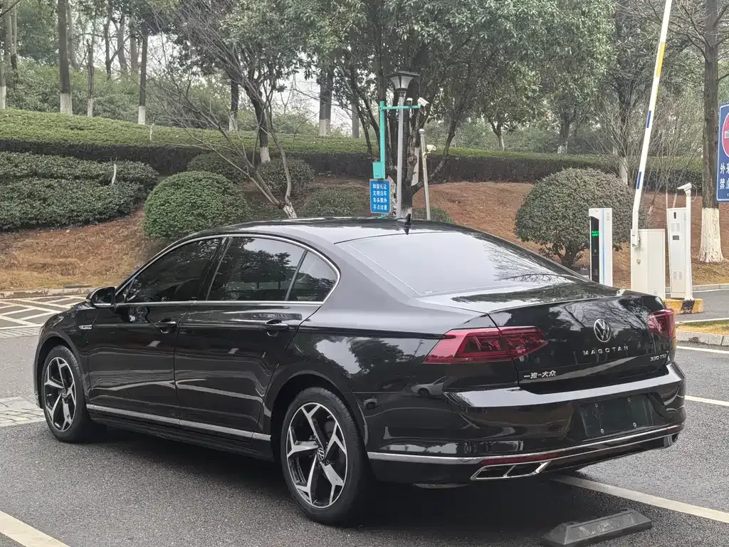 Volkswagen Magotan 2023 из CN, фото 5