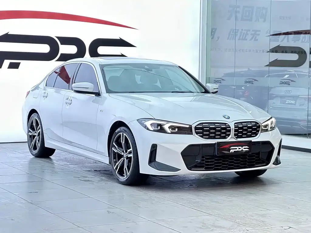 BMW 3 Series 2023 из CN, фото 9