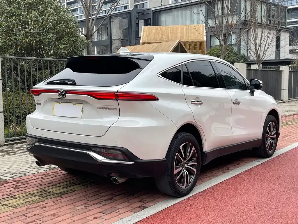 Toyota Harrier 2021 из CN, фото 10