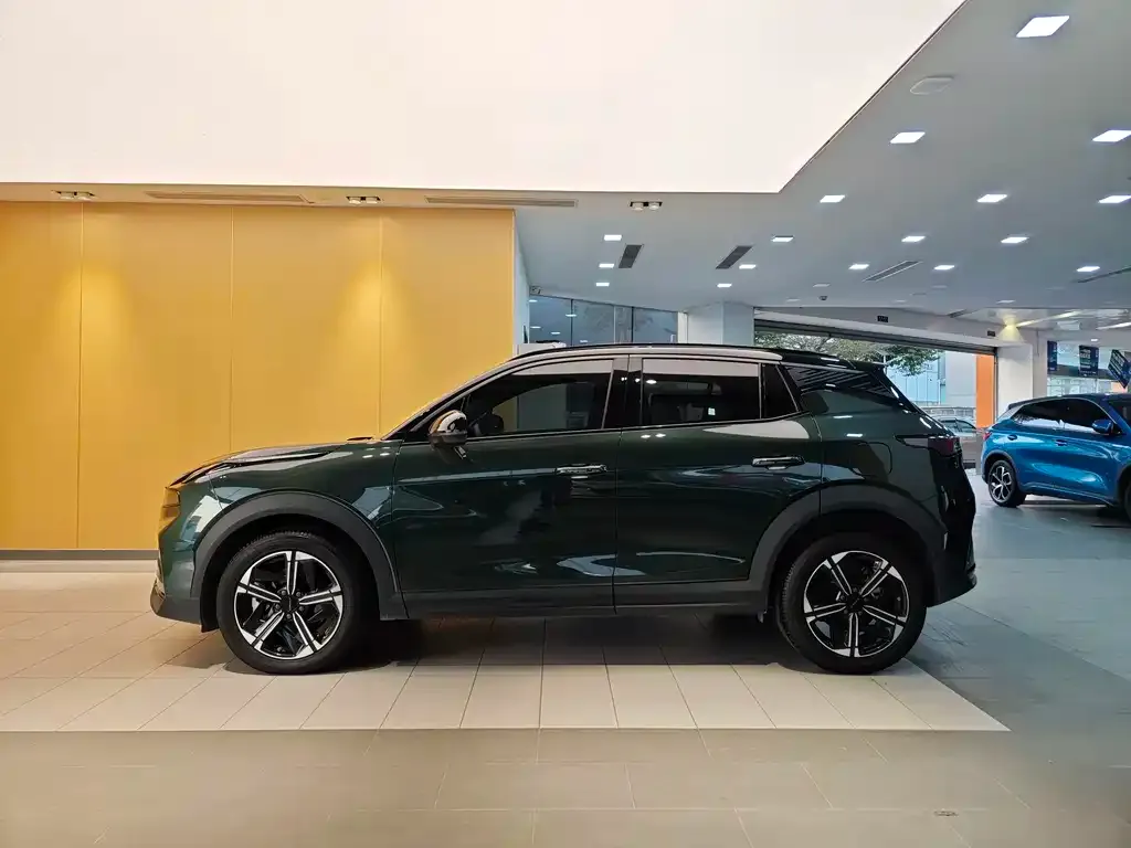 Lynk & Co 06 EM-P 2024 из CN, фото 3