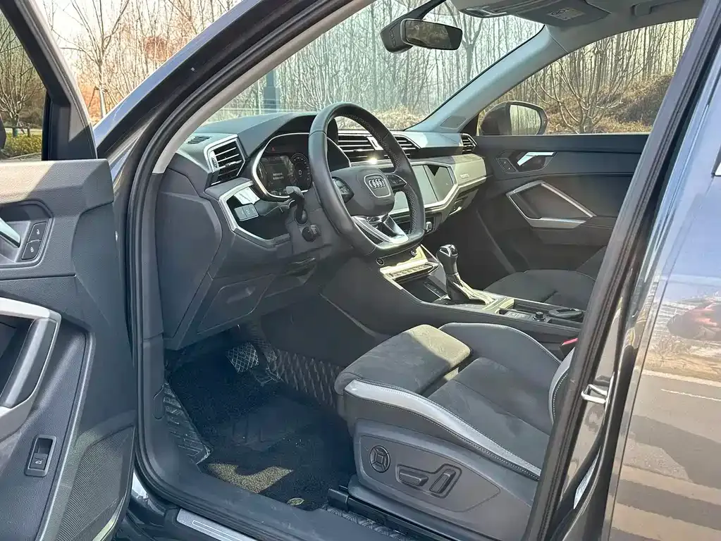 Audi Q3 2022 из CN, фото 7