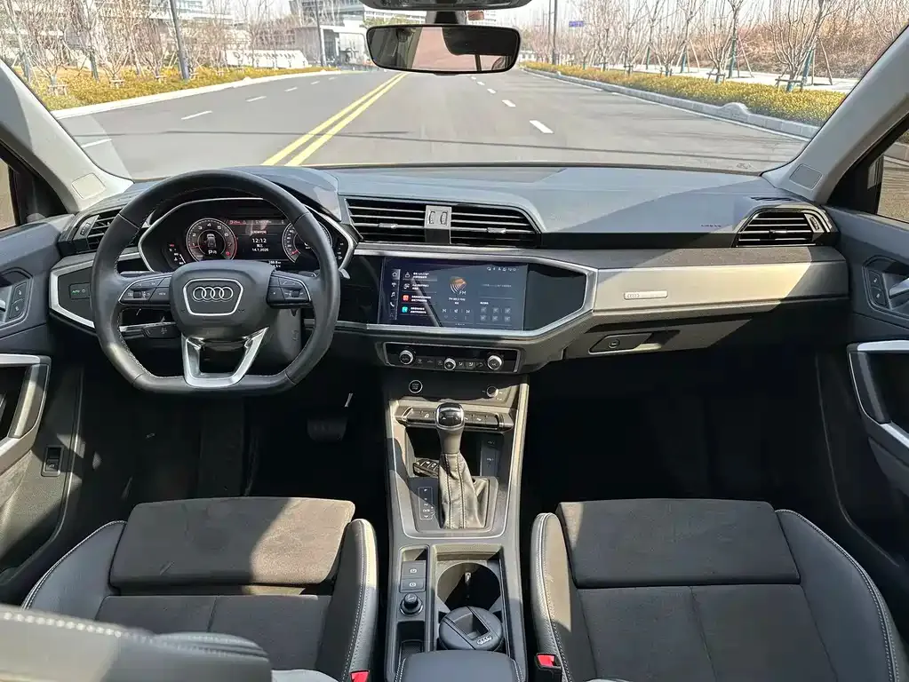 Audi Q3 2022 из CN, фото 9