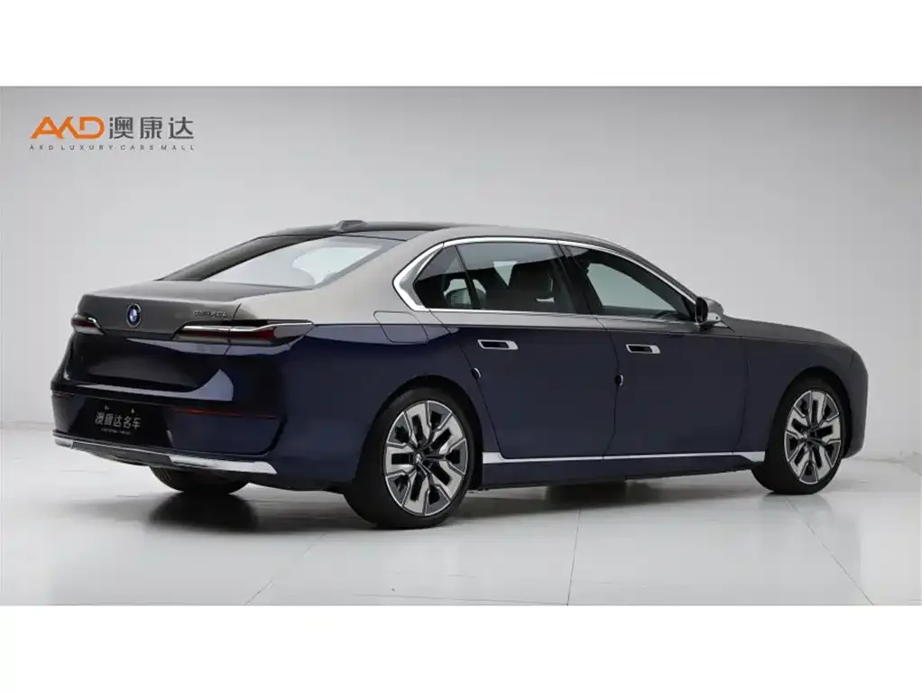 BMW i7 2023 из CN, фото 3