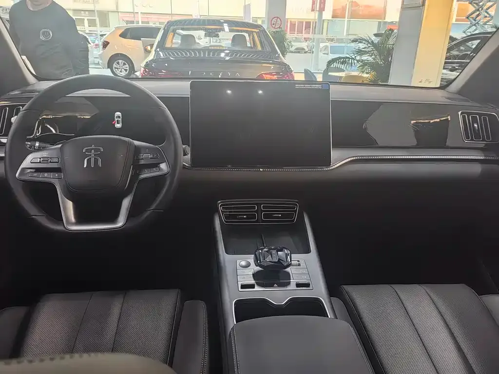 BYD Pro New Energy — фото 5