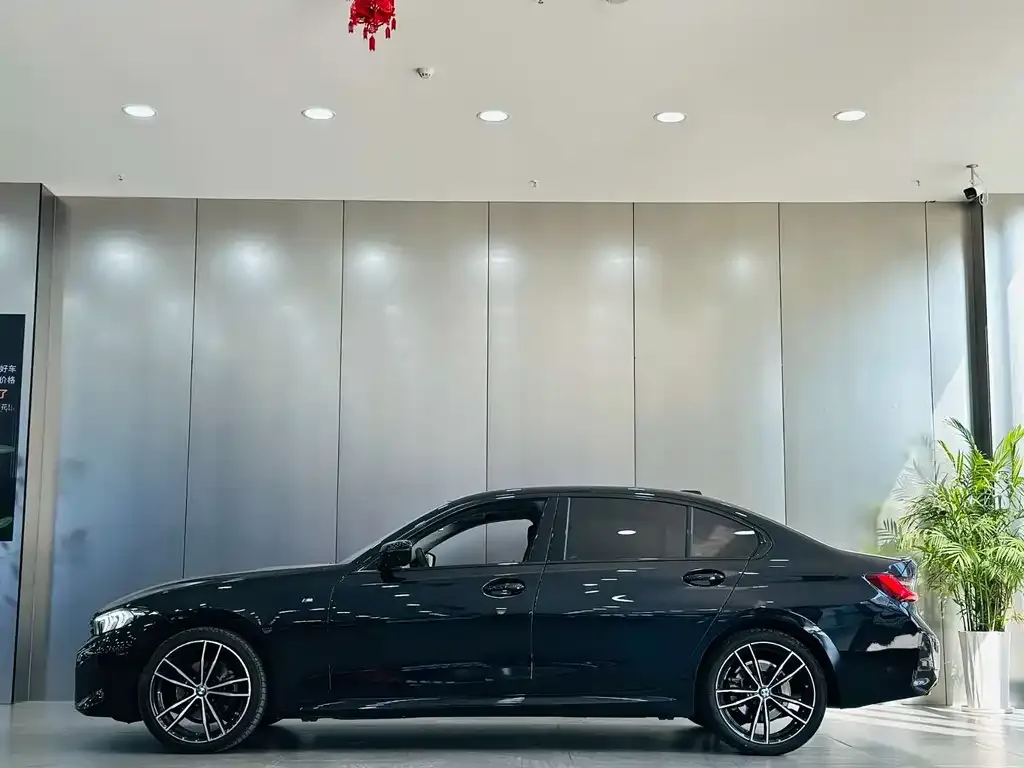 BMW 3 Series 2023 из CN, фото 3