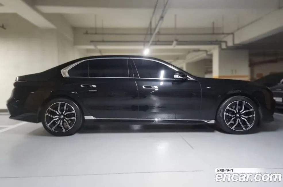 BMW 7-Series 2024 из KR, фото 7
