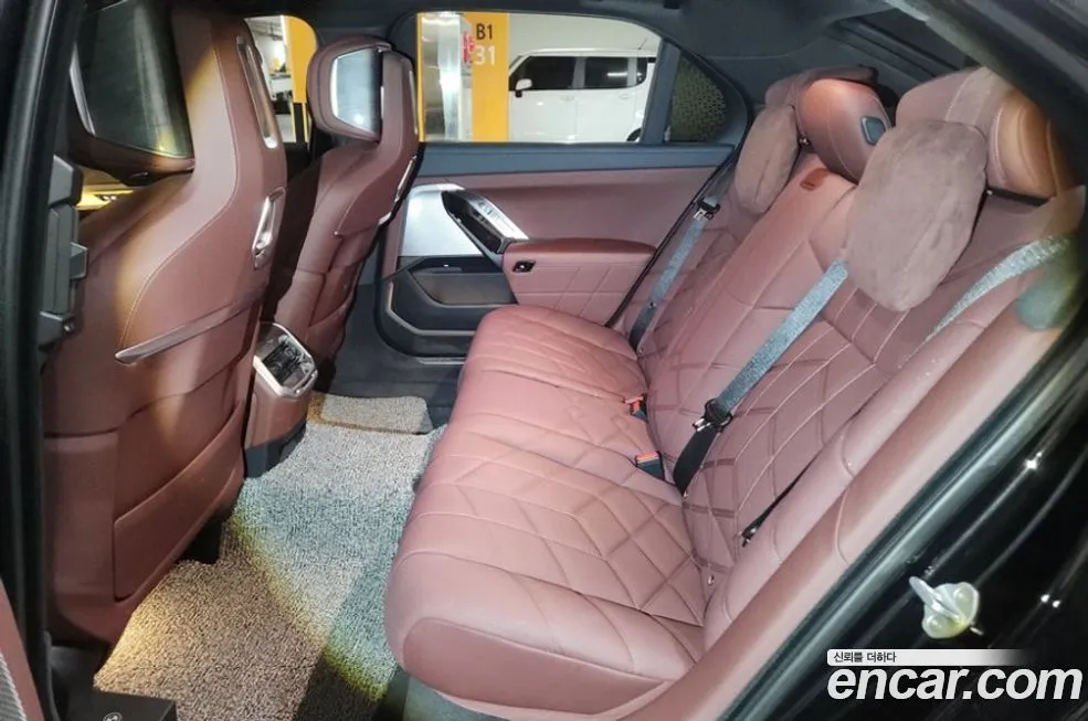 BMW 7-Series 2024 из KR, фото 10