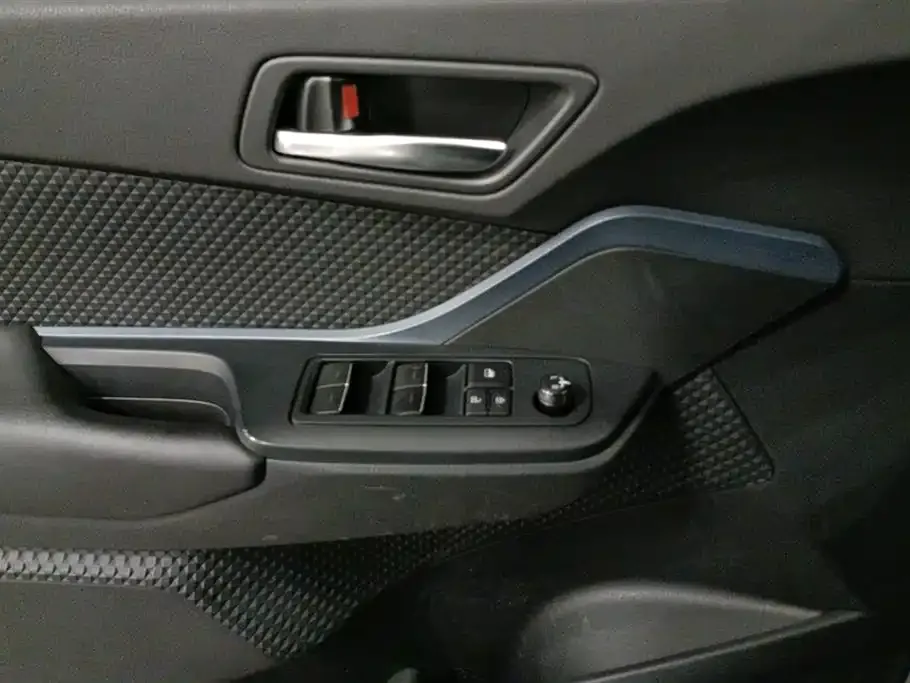 Toyota IZOA 2023 из CN, фото 8