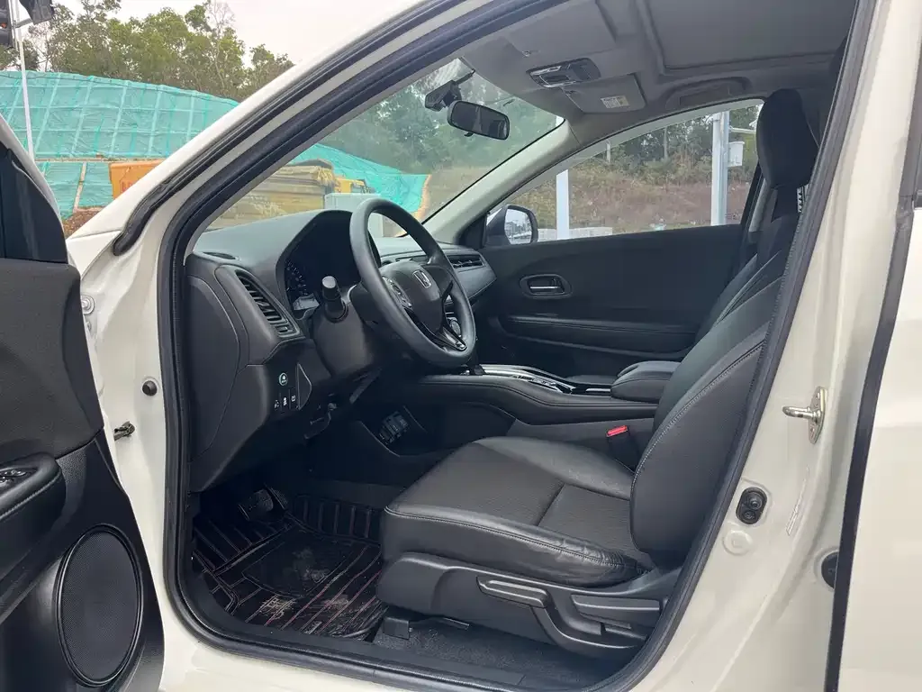 Honda Vezel 2021 из CN, фото 8