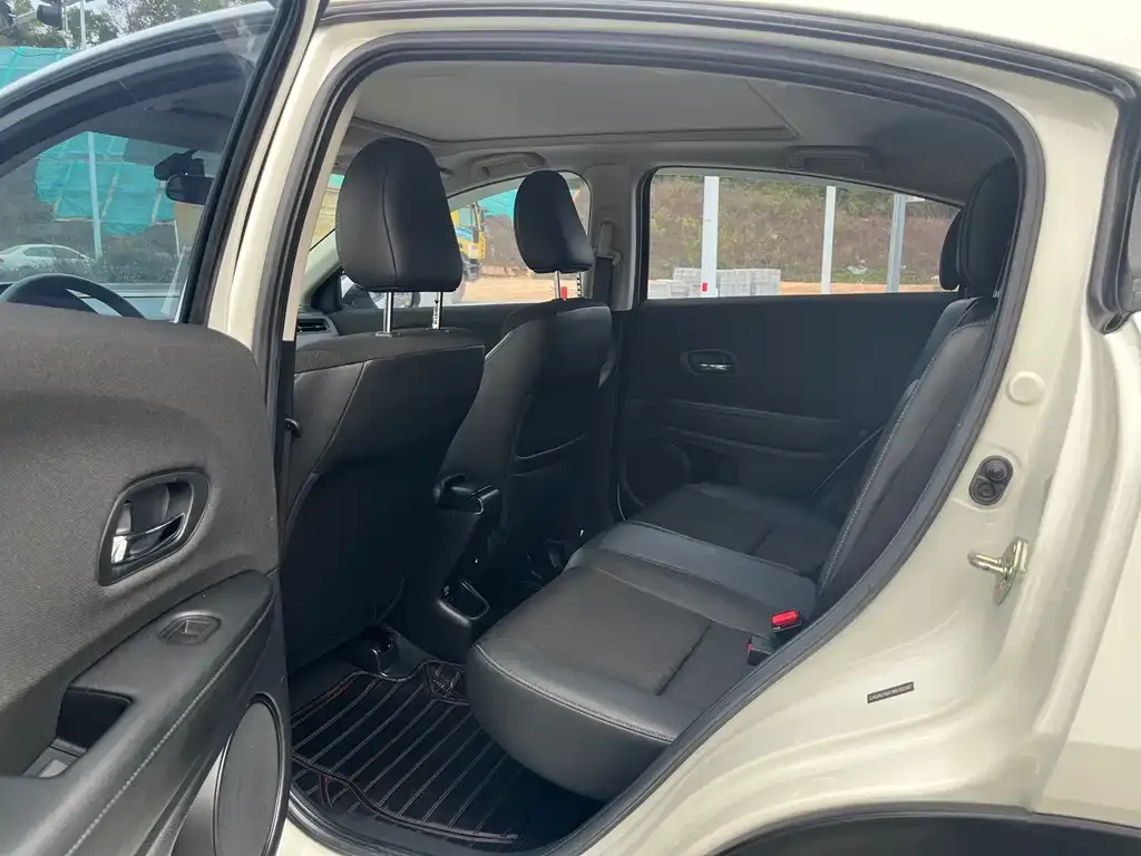 Honda Vezel 2021 из CN, фото 6