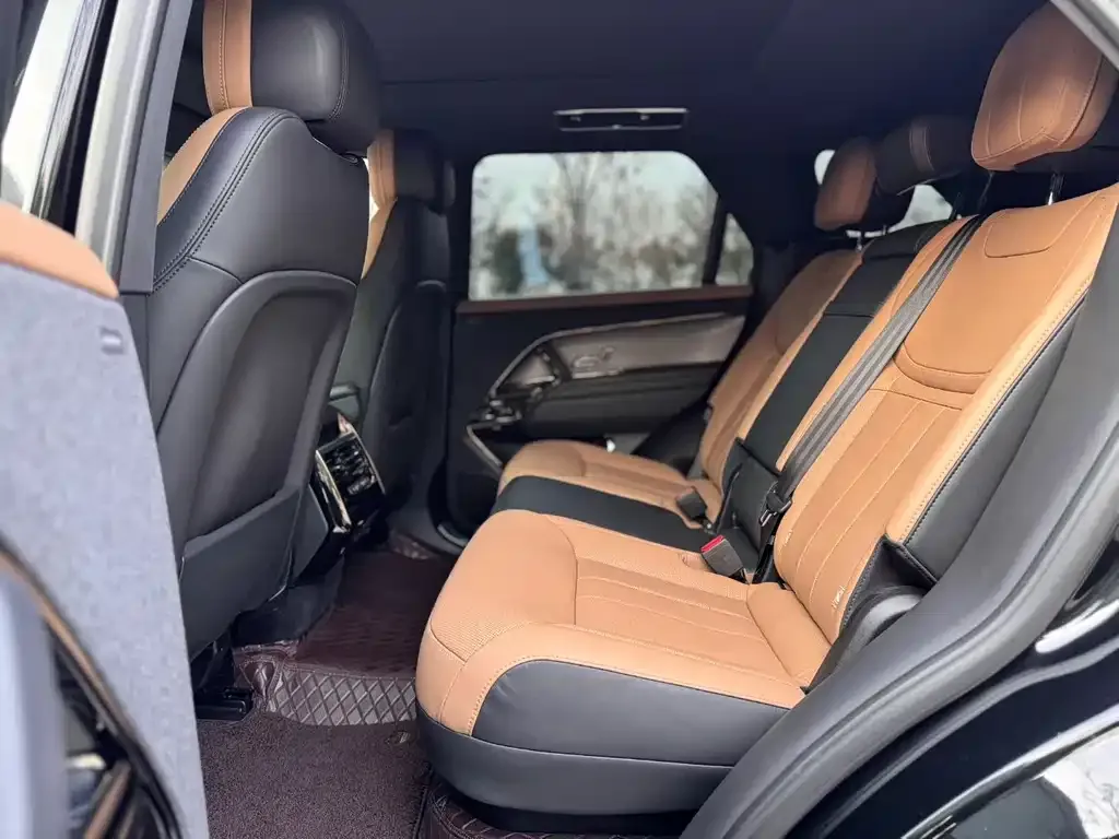 Land Rover Sport 2023 из CN, фото 2