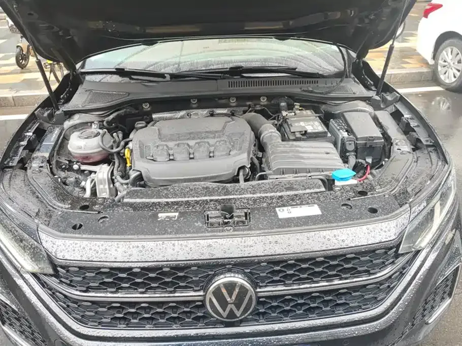 Volkswagen Passat 2024 из CN, фото 10