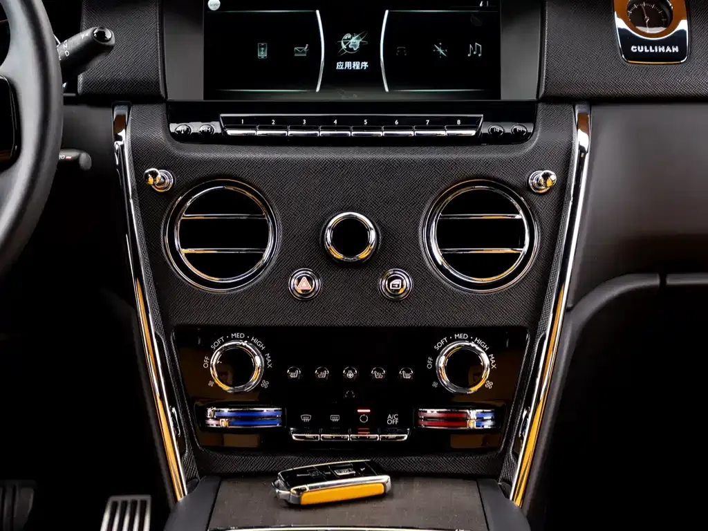Rolls-Royce Cullinan 2021 из CN, фото 10