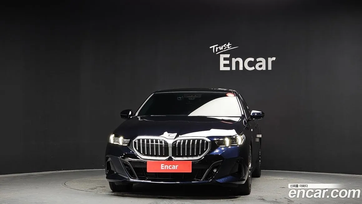 BMW 5-Series 2024 из KR, фото 2