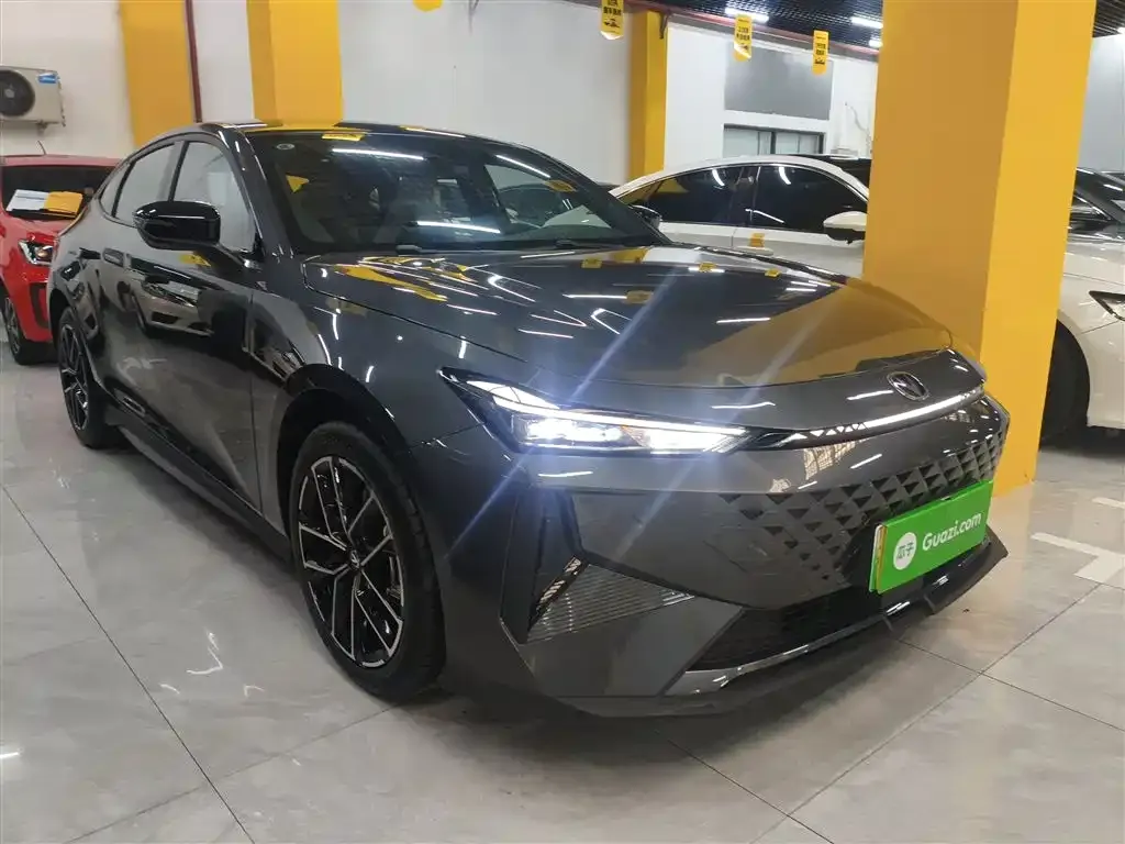 Changan UNI-V iDD 2025 из CN, фото 3