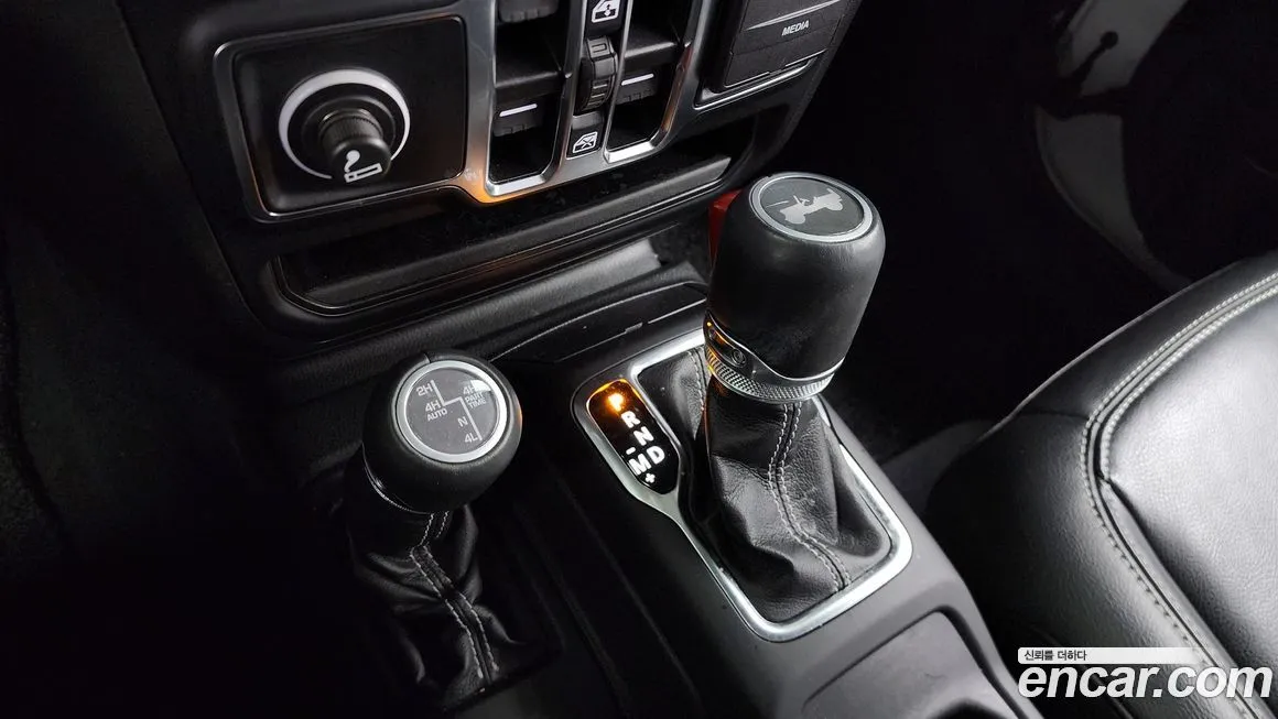 Jeep Wrangler 2022 из KR, фото 7