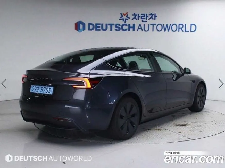 Tesla Model 3 2025 из KR, фото 2