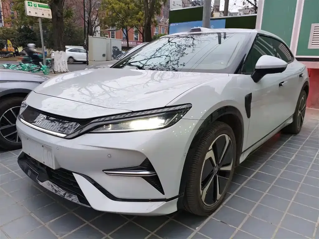 BYD L EV 2025 из CN, фото 1