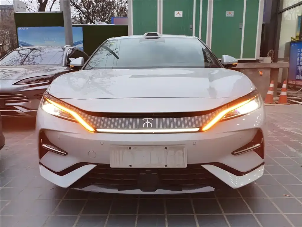 BYD L EV 2025 из CN, фото 2