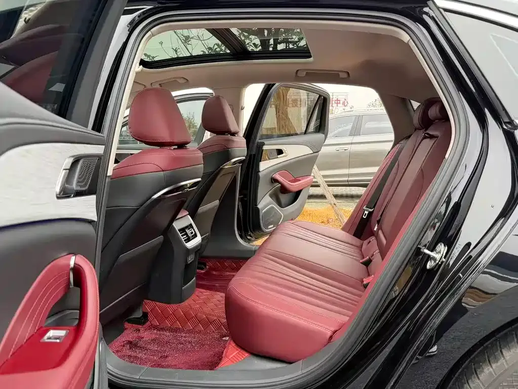 Hongqi H5 2025 из CN, фото 6