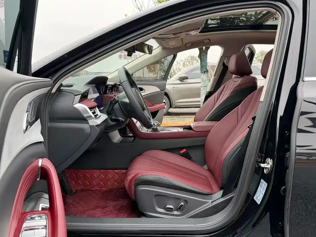 Hongqi H5 2025 из CN, фото 5