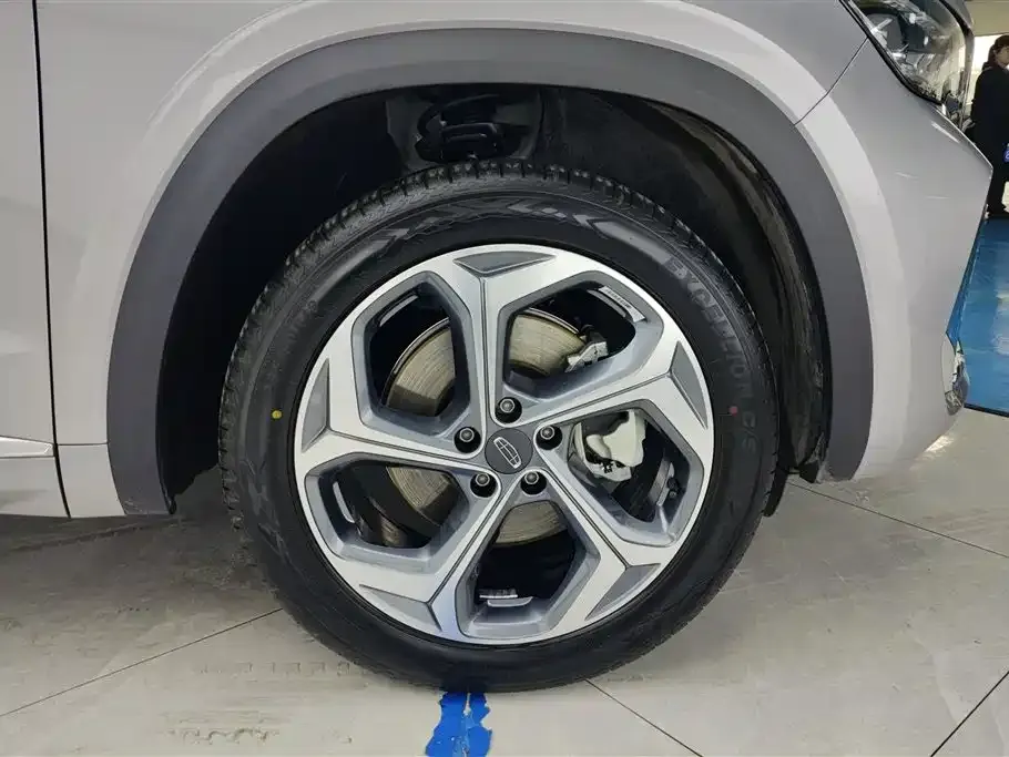 Geely Xingyue L 2024 из CN, фото 6