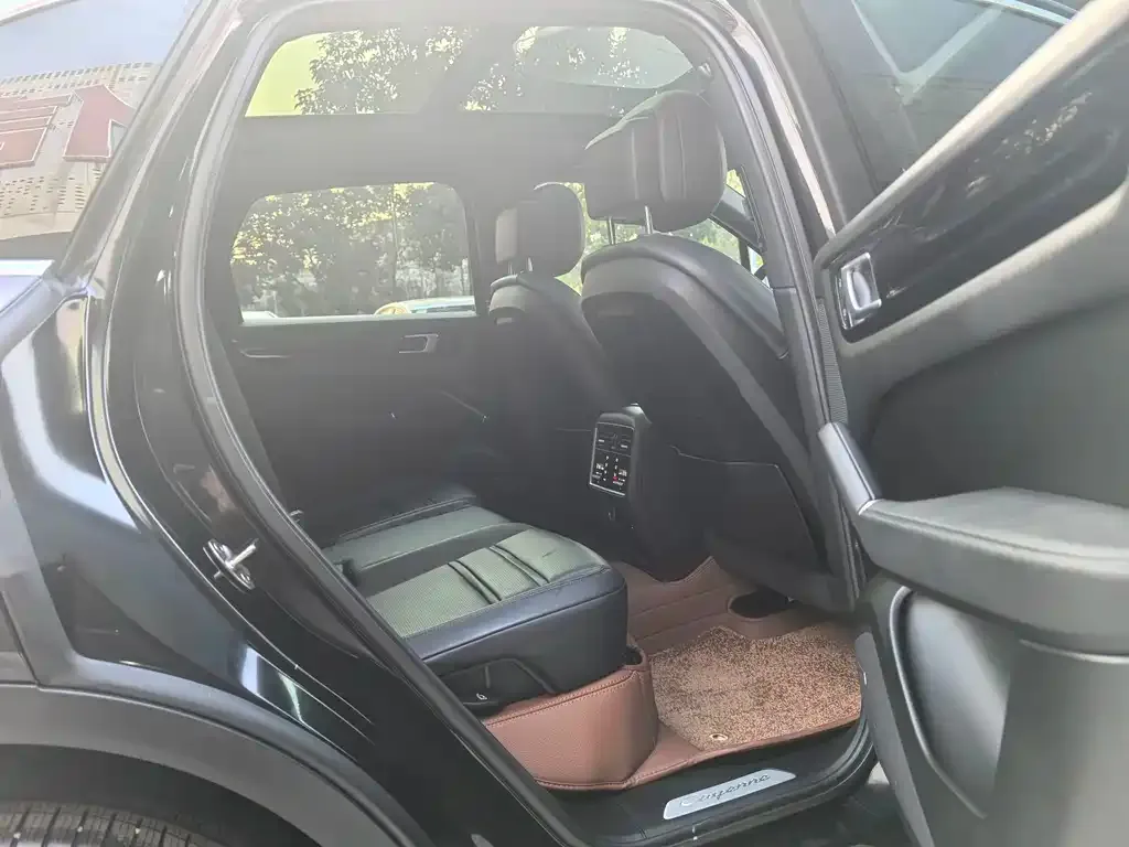 Porsche Cayenne 2022 из CN, фото 2