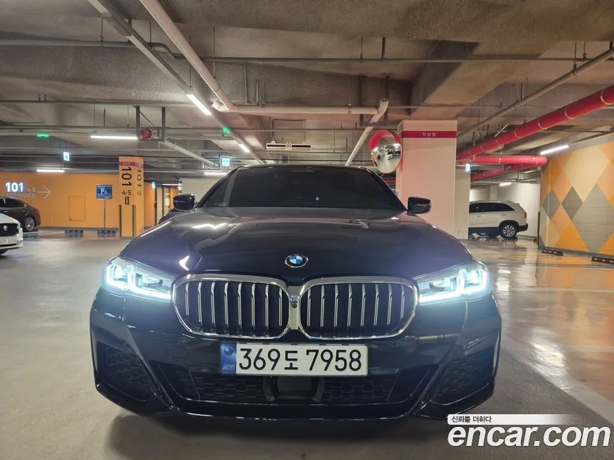 BMW 5-Series 2023 из KR, фото 1