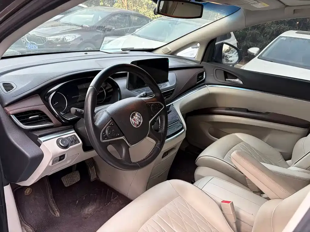 Buick GL8 2023 из CN, фото 5