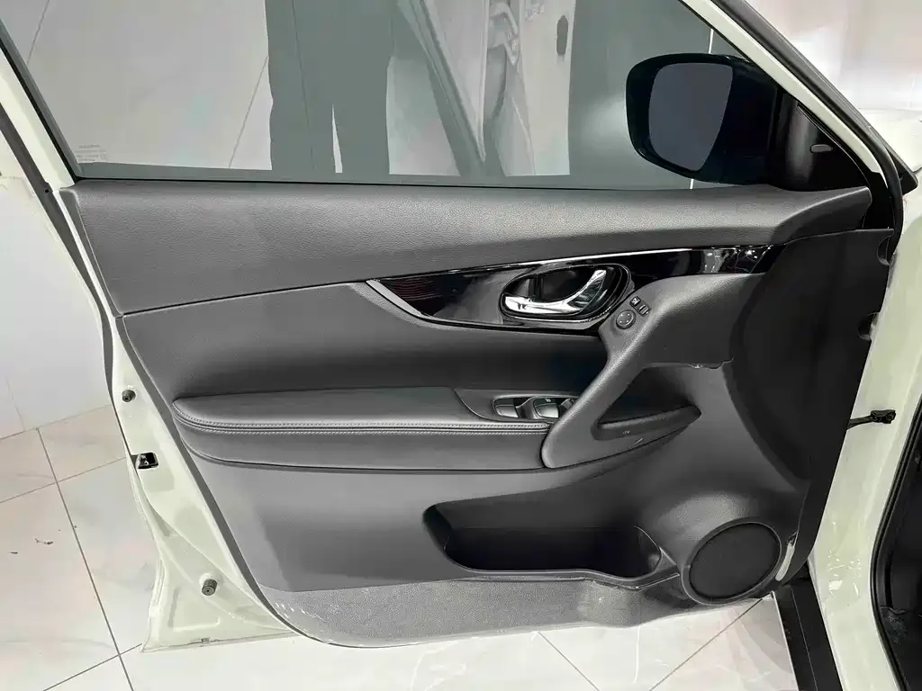 Nissan X-Trail 2023 из CN, фото 6